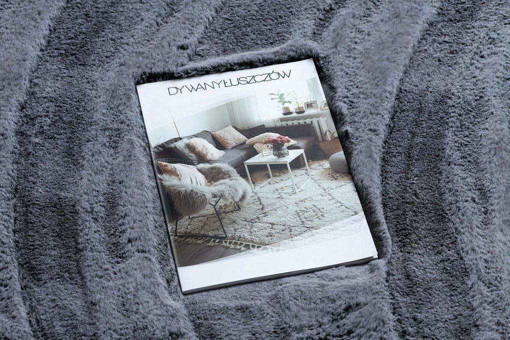 Moderný prateľný koberec LAPIN Shaggy, čierny/ slonová kosť