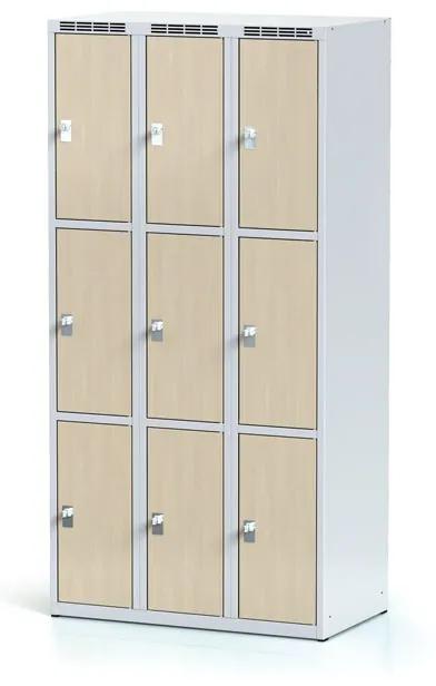Alfa 3 Šatníková skrinka s úložnými boxami, 9 boxov 300 mm, laminované dvere orech, cylindrický zámok