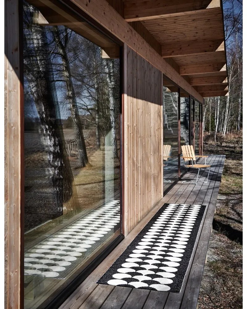 Čierno-krémový vnútorný a vonkajší behúň 70x150 cm Poppy Black Vanilla – Pappelina