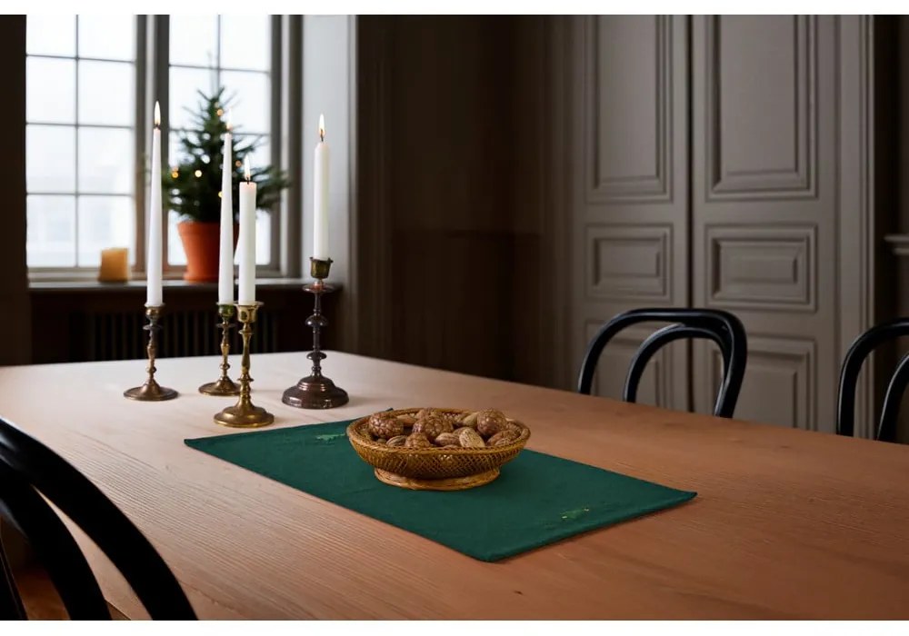 Prestieranie s vianočným motívom s prímesou bavlny 30x43 cm Christmas Fable – JUNA