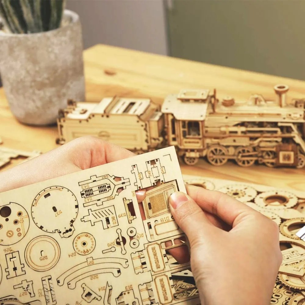 Robotime 3D drevené puzzle Parní lokomotiva Prime Steam Express 1:80 308 ks