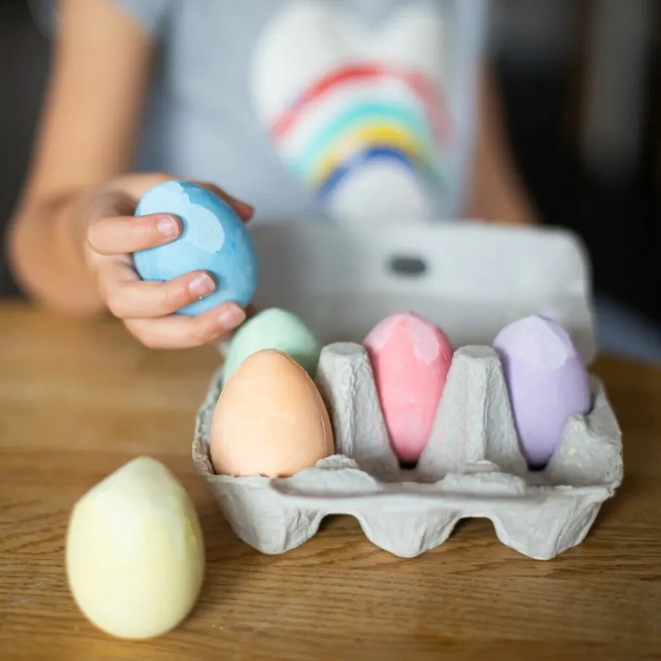Bigjigs Toys Sada farebných kried v tvare vajíčka 6 ks