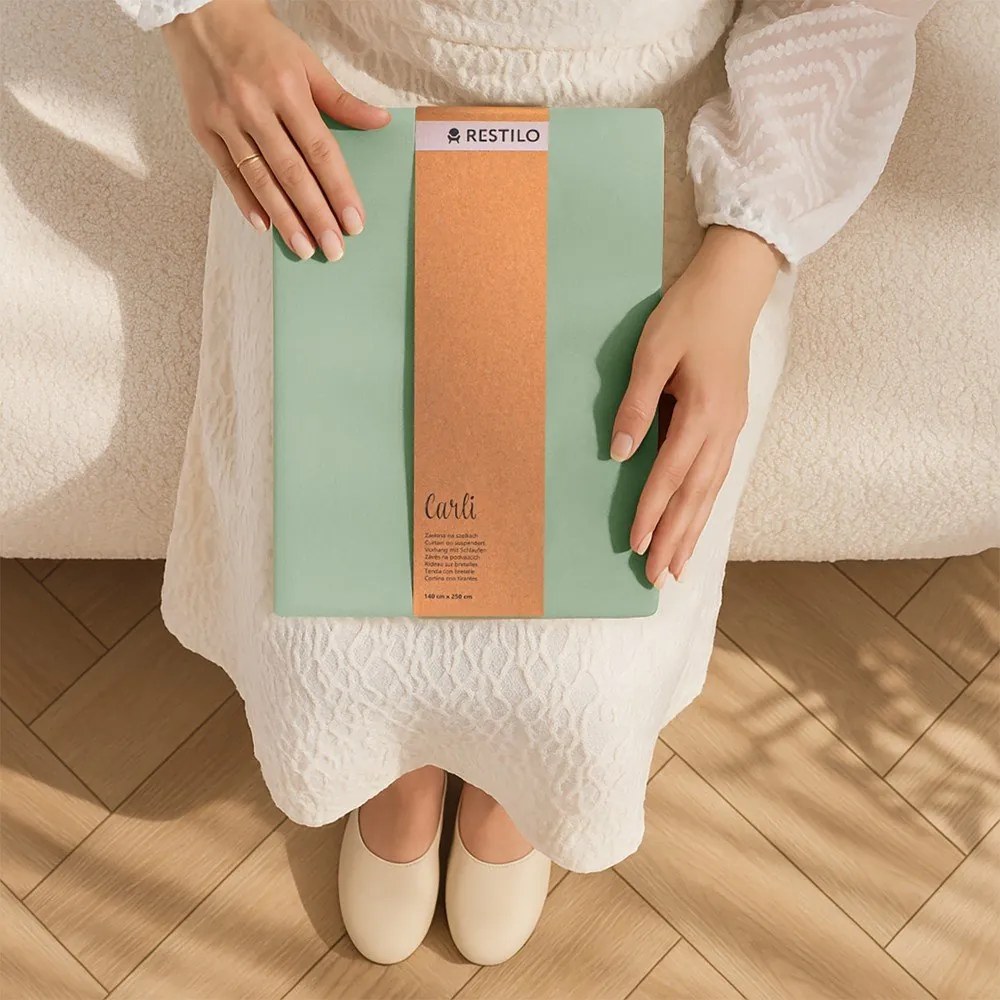 Dimout záves v mentolovej farbe 140x250 cm Carli – Restilo