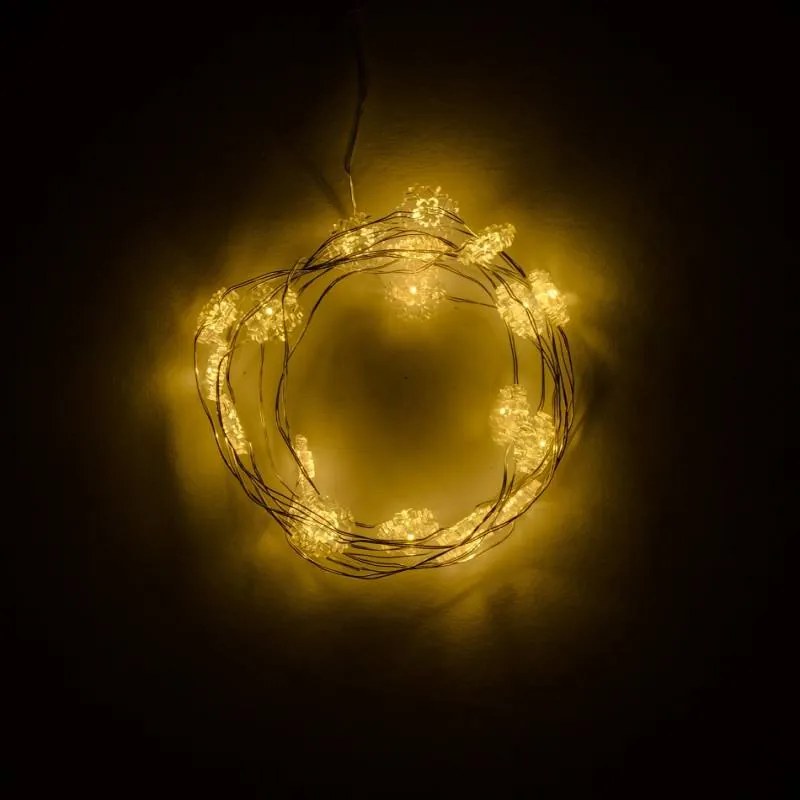 DECOLED Svetelná reťaz LED na batérie so snehovými vločkami, teplá biela, 20 LED diód, 2,3 m