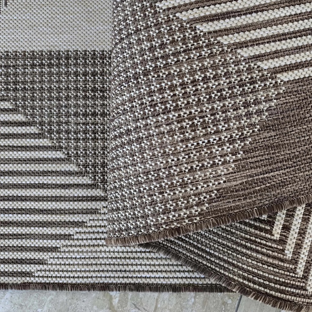 DY ZARA 16 obojstranný koberček s výšivkou, hnedý Rozmer: 200x290 cm