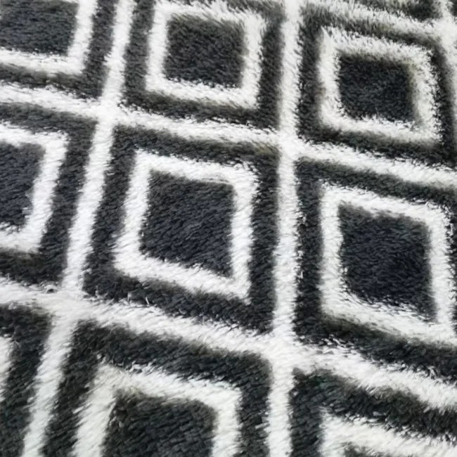 Protišmykový koberec DECOR čierny / biely