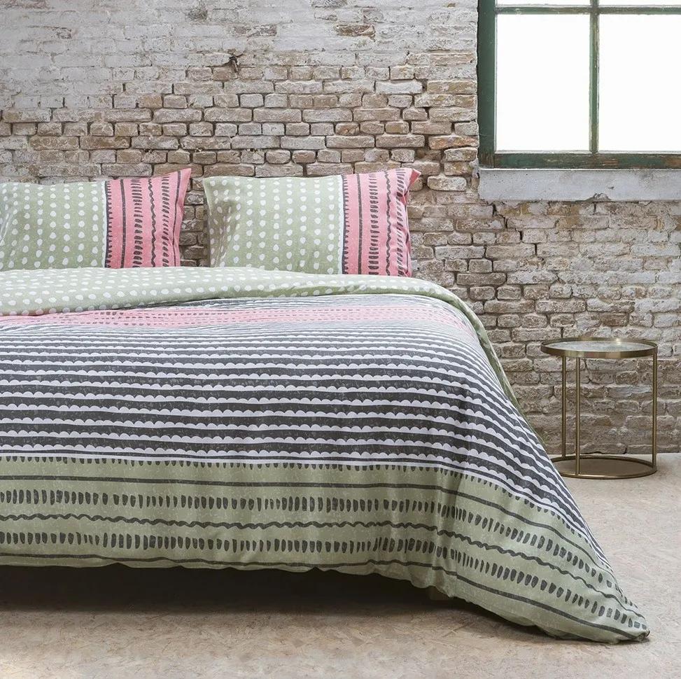 DomTextilu Zelené posteľné obliečky s originálnym vzorom BIT SHABBY 200 x 200 cm 12881