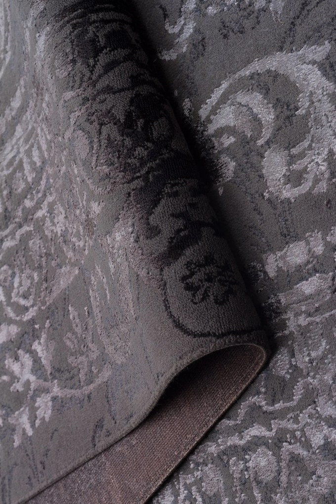Tor 01 - Anthracite