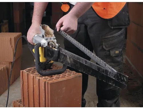 Píla na tehly DeWalt Alligator DWE398