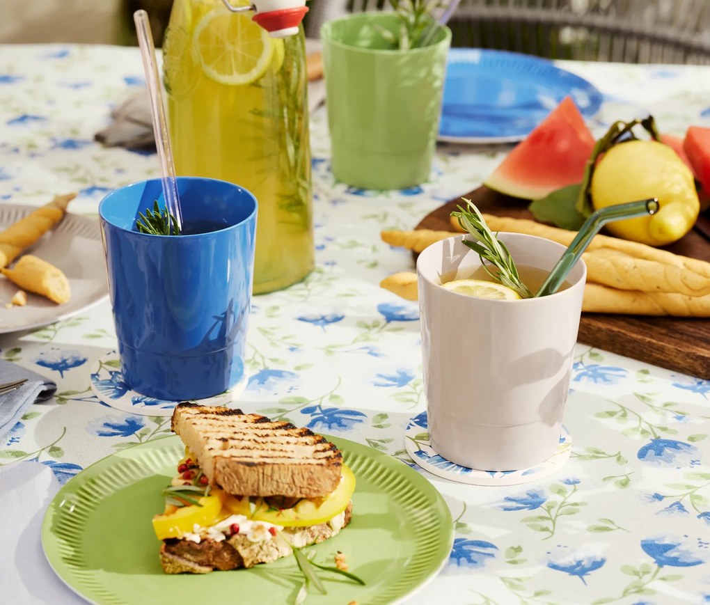 Plastové hrnčeky, 4 ks