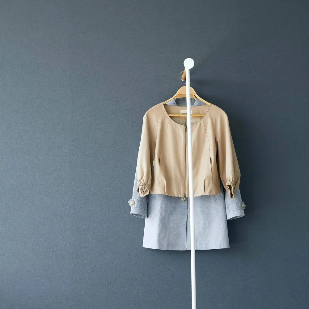 Biely kovový nástenný vešiak 38,5 cm Tower – YAMAZAKI