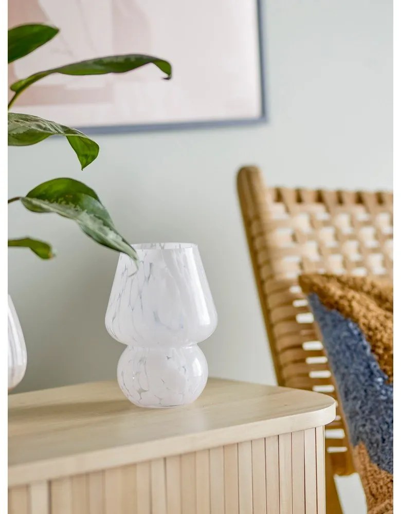 Biela sklenená váza Halim – Bloomingville