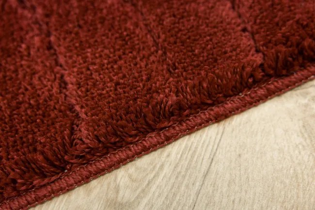 Kúpeľňový koberček Sara Carmine bordový Fale