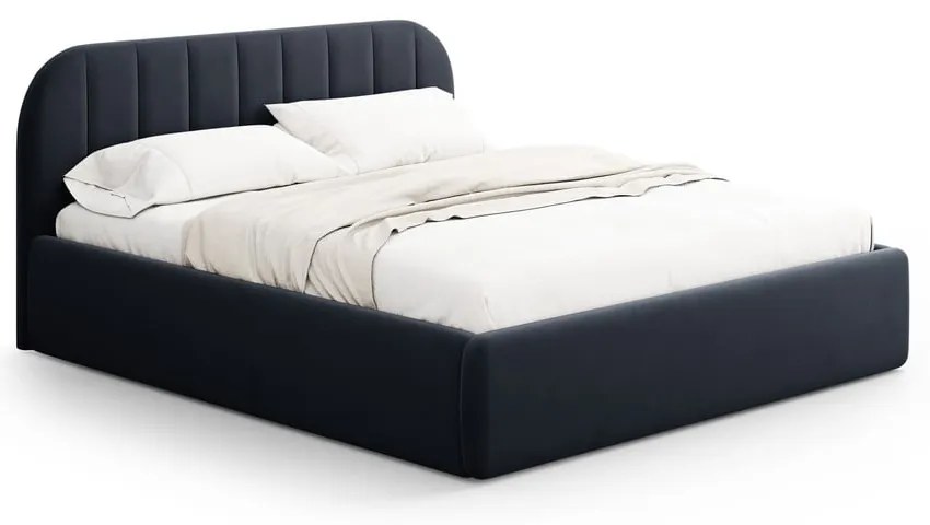 Tmavomodrá čalúnená dvojlôžková posteľ s úložným priestorom s roštom 160x200 cm Juno – Windsor & Co Sofas