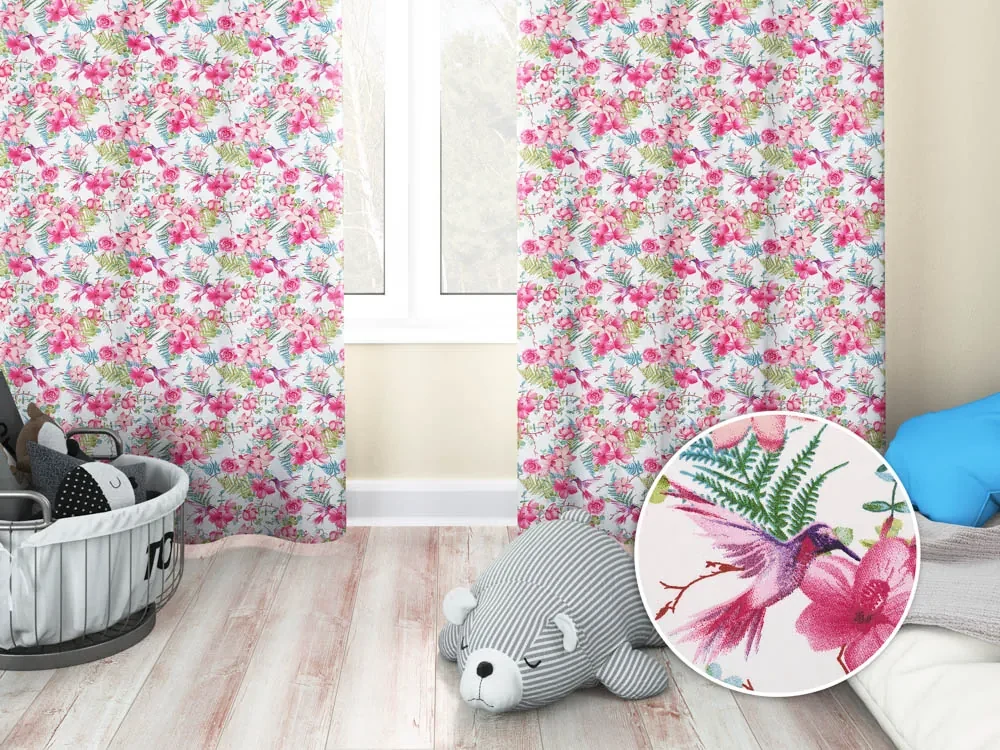 Biante Detský bavlnený záves Sandra SA-493 Kolibríky s ružovými kvetmi na bielom 150x230 cm