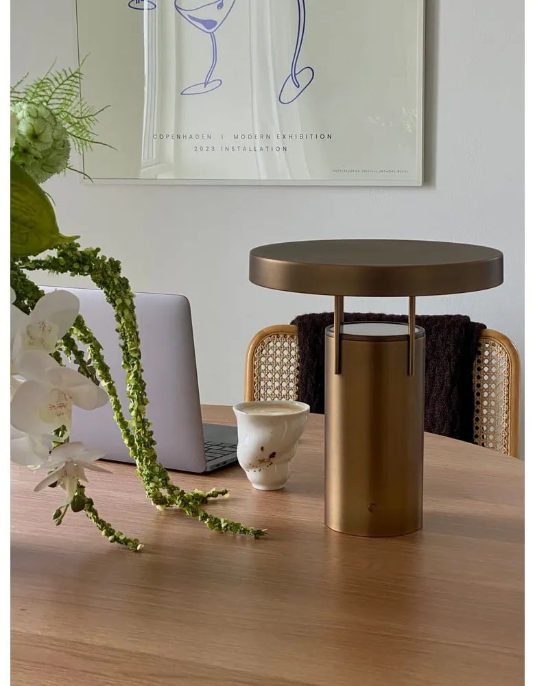 LED stmievateľná stolová lampa v bronzovej farbe s kovovým tienidlom (výška 28 cm) BringMe – Hübsch