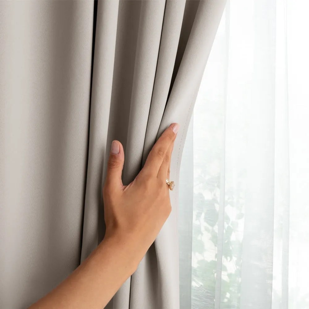 Béžový dimout záves 140x270 cm Kierra – Restilo