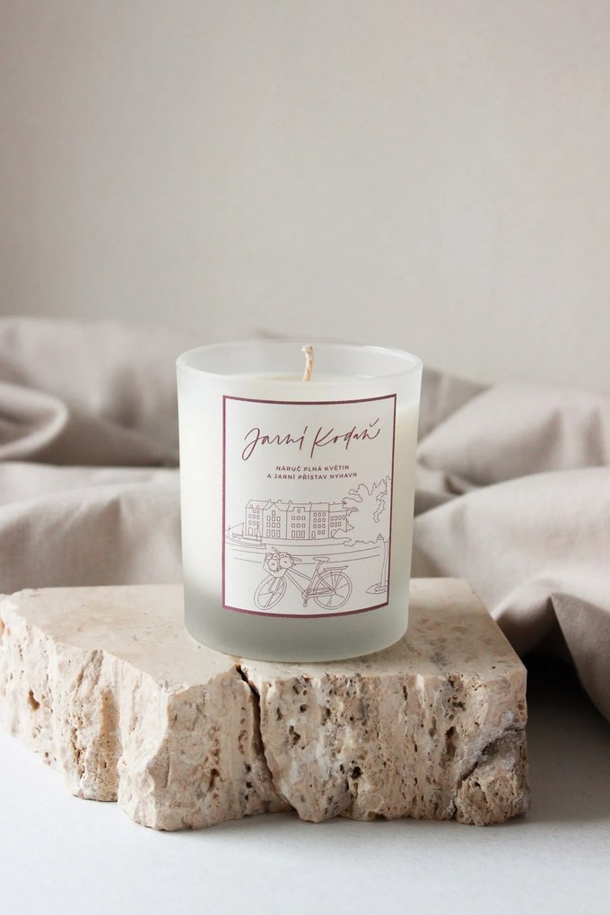 Bella Rose Ručne liata sójová sviečka Jarní Kodaň 220 g