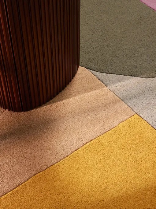 Koberec Ted Baker Westminster Curzon krémový / viacfarebný kruh