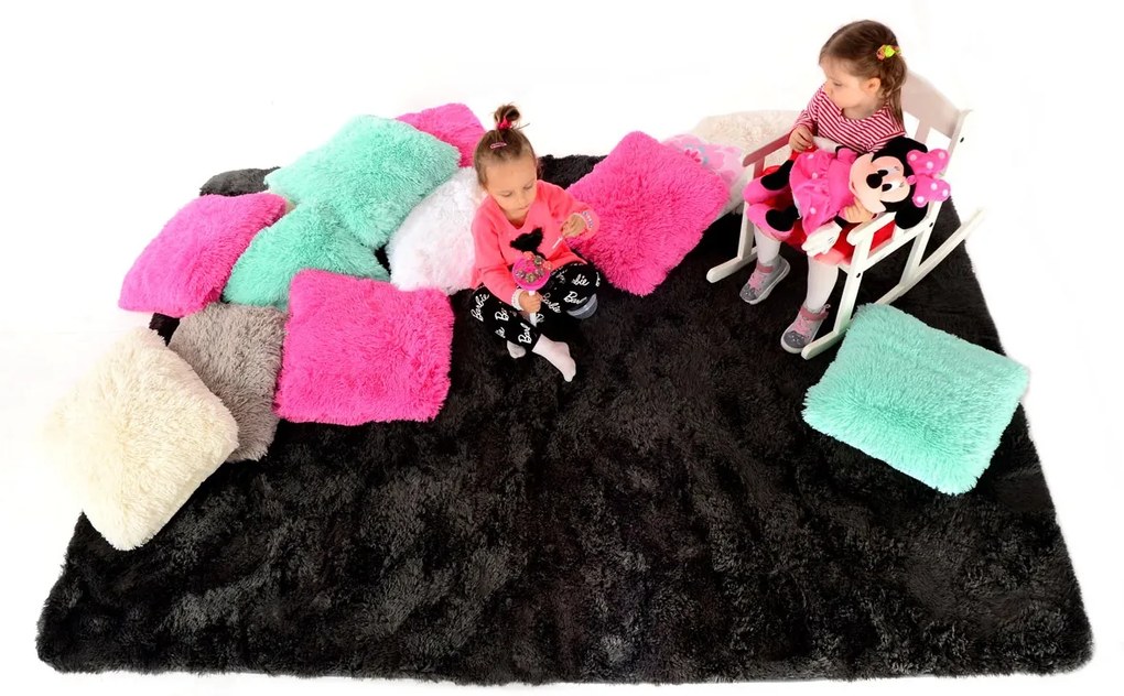 Detský plyšový koberec čierny (Detský koberec Vesardi KIDS)