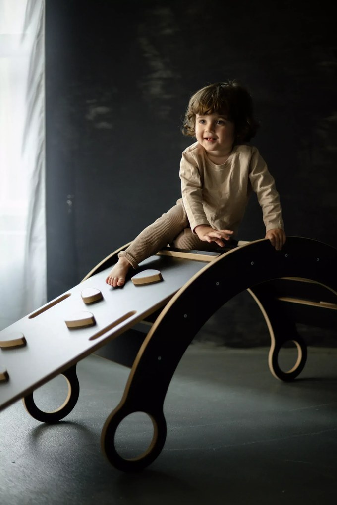 Šmykľavka - lezecká stena čierna veľká