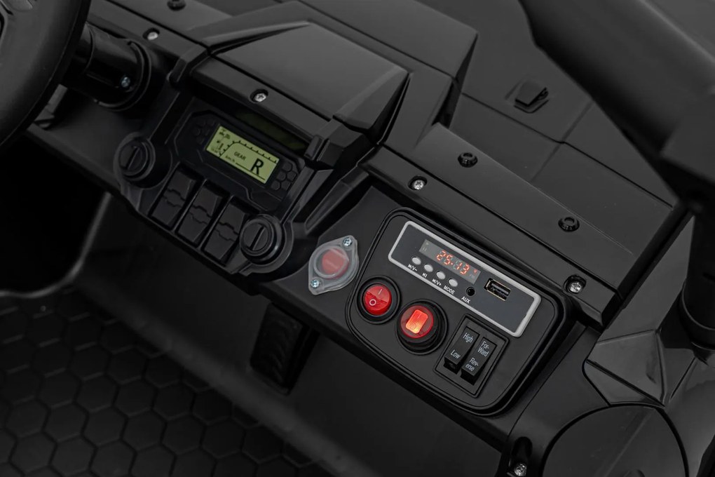 Ramiz Terénne vozidlo HONDA Talon 4x4 čierne