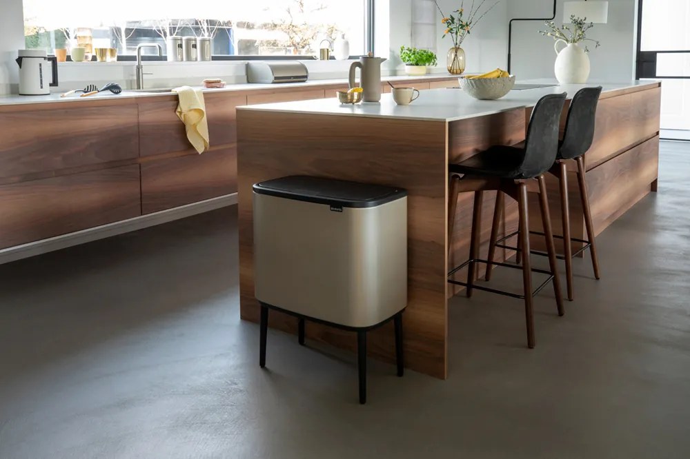 Brabantia BO Touch Bin champagne