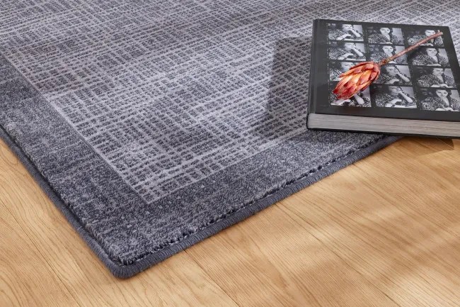 Koberec Agnella Isfahan Titus Grafit