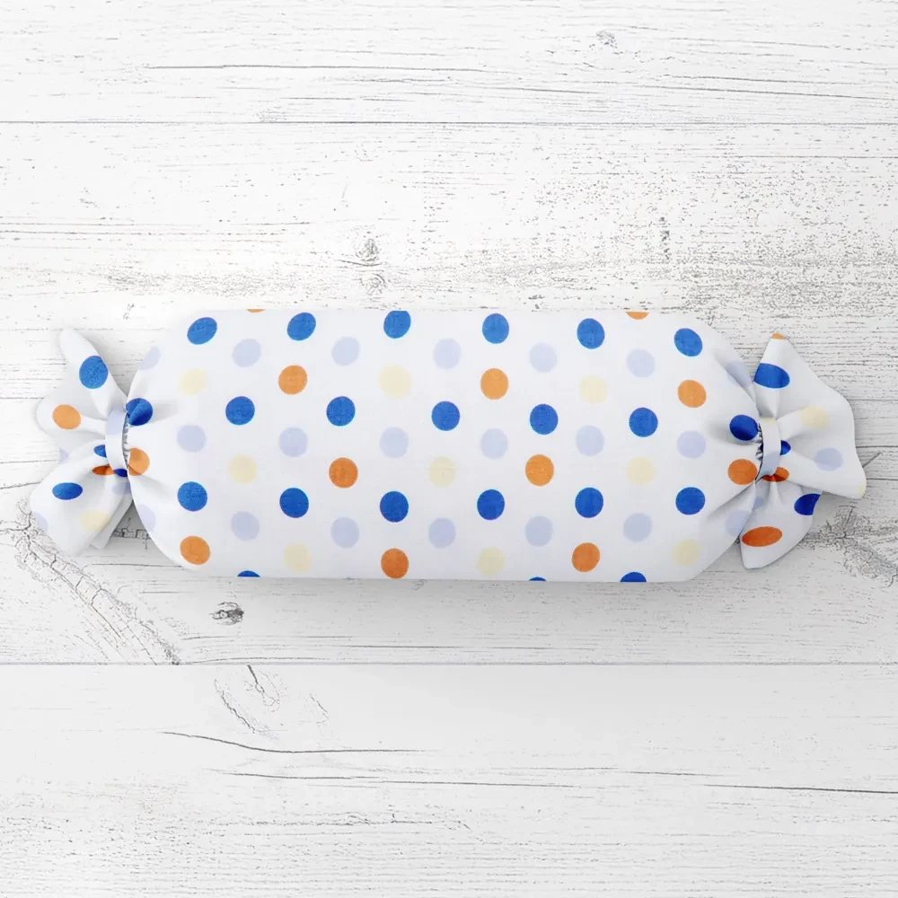 Biante Vankúš valec bonbon Sandra SA-120 Modré a hnedé bodky na bielom 15x40 cm