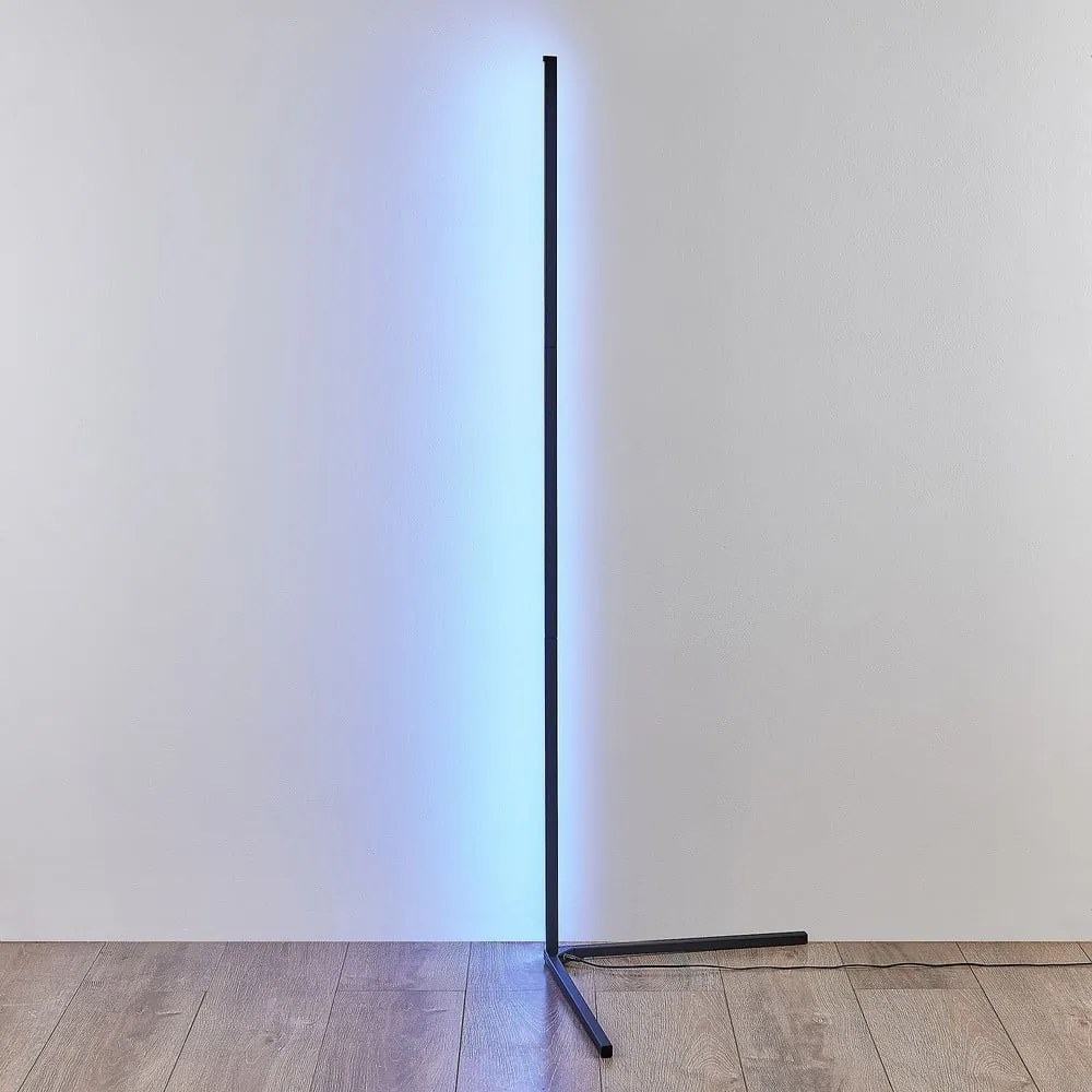 Čierna LED stojacia lampa (výška 141 cm) Level – Trio