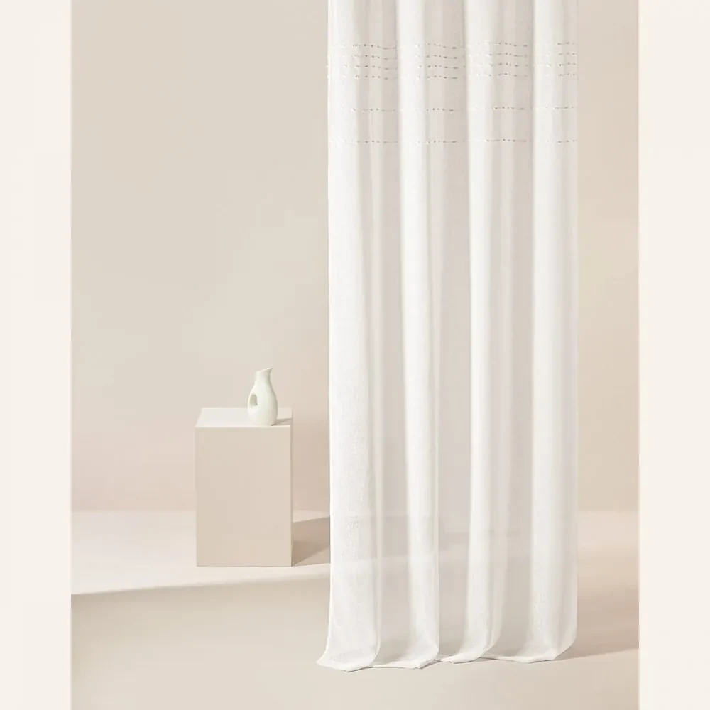 Moderná krémová záclona  Marisa  so striebornými priechodkami 250 x 250 cm
