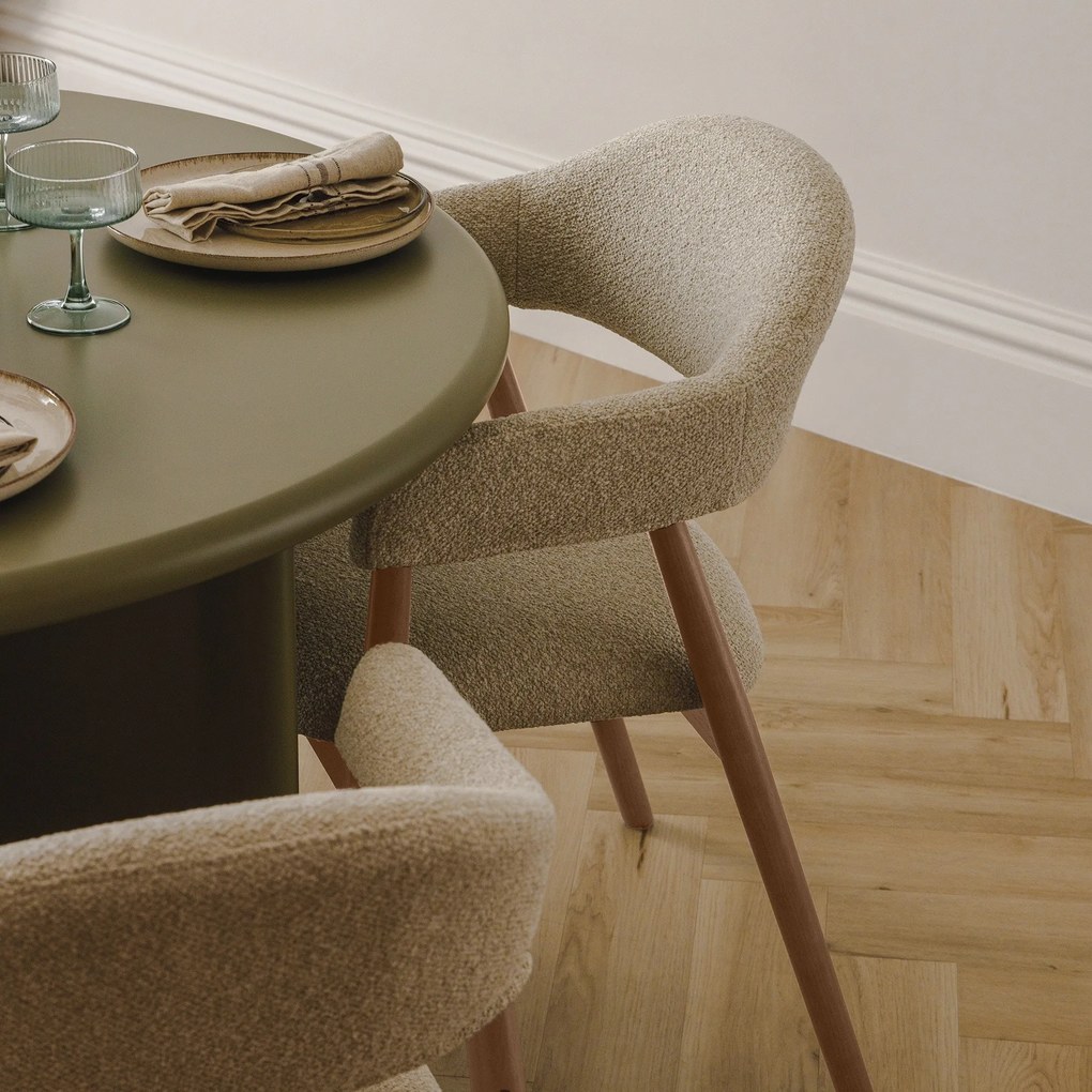 Čalouněná jídelní židle Sorento z masivu bouclé béžová/ořech