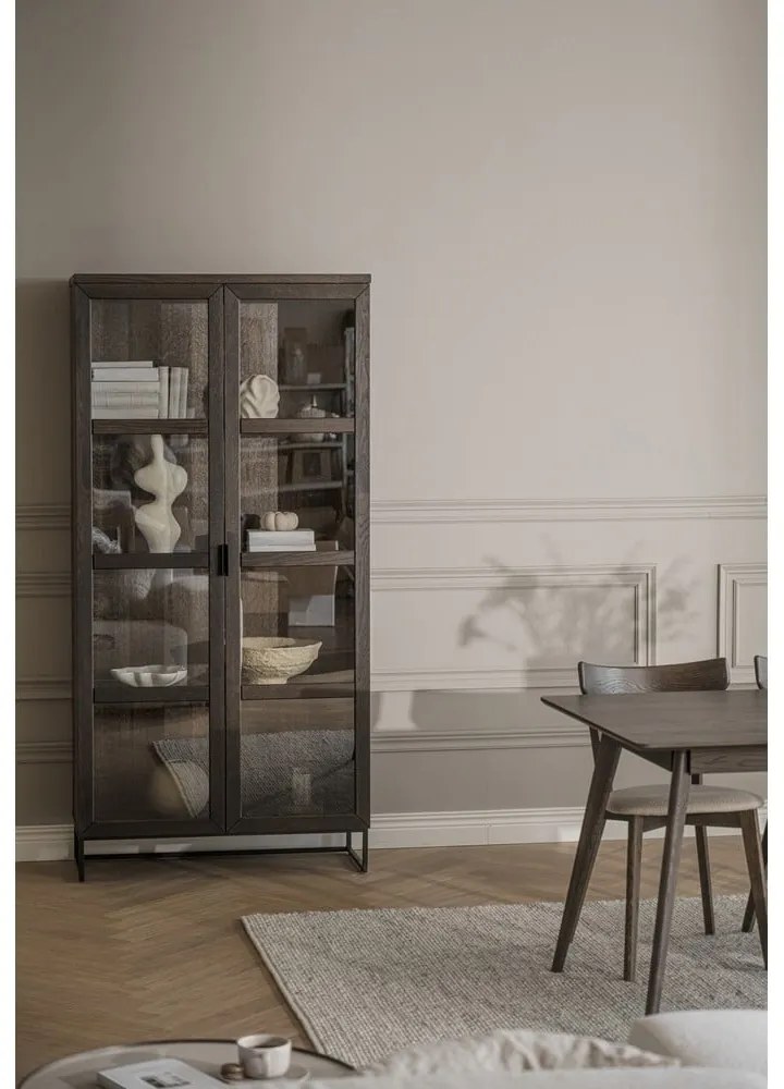 Hnedá vitrína z dubového dreva 95x195 cm Everett – Rowico