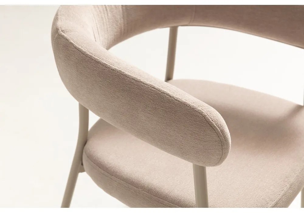 Béžové čalúnené jedálenské kreslá v súprave s podrúčkami 2 ks Yuri – MOME