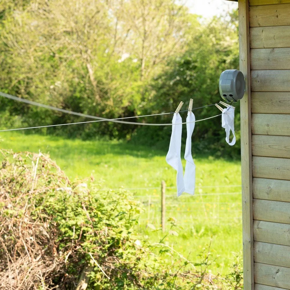 Sivý nástenný sušiak na bielizeň 30 m – Addis