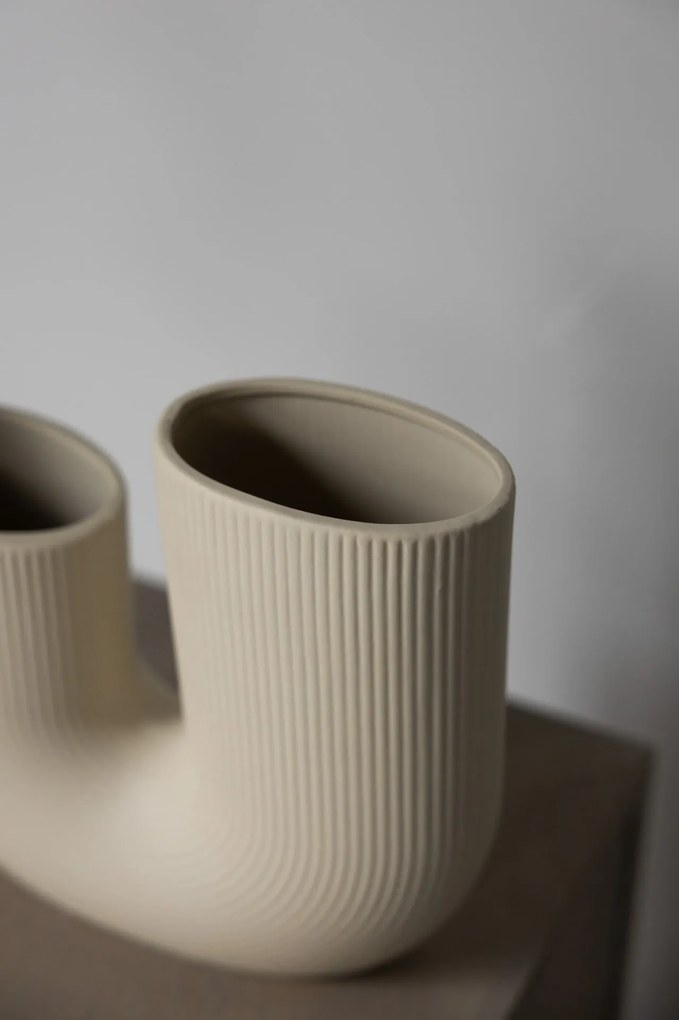 Storefactory Porcelánová váza STRÅVALLA Beige