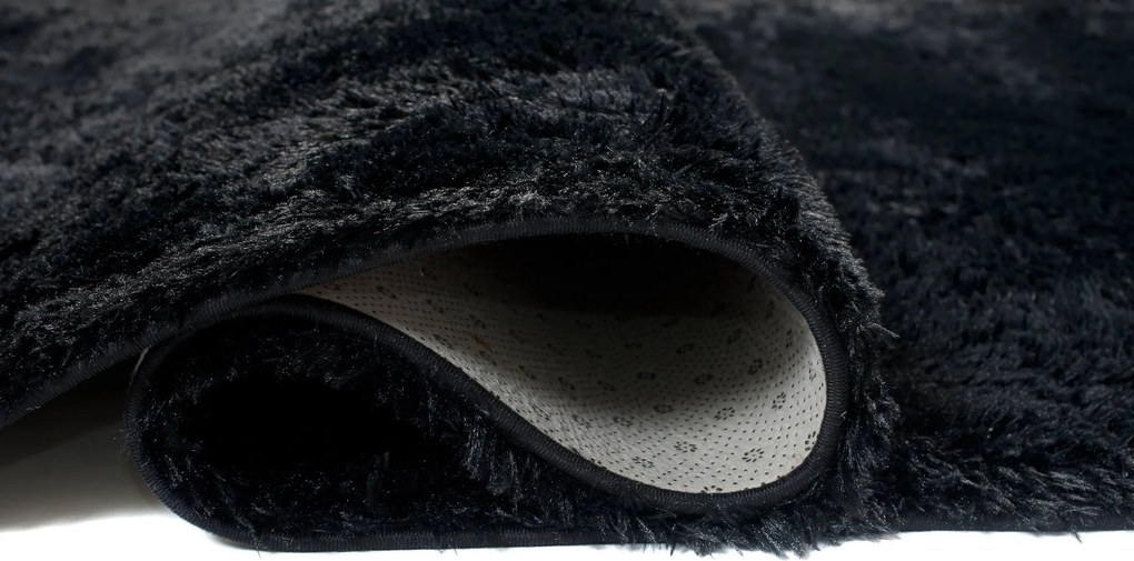 TA Koberec ČIERNE HODVÁBNE VLÁKNO Rozmer: 160x230 cm