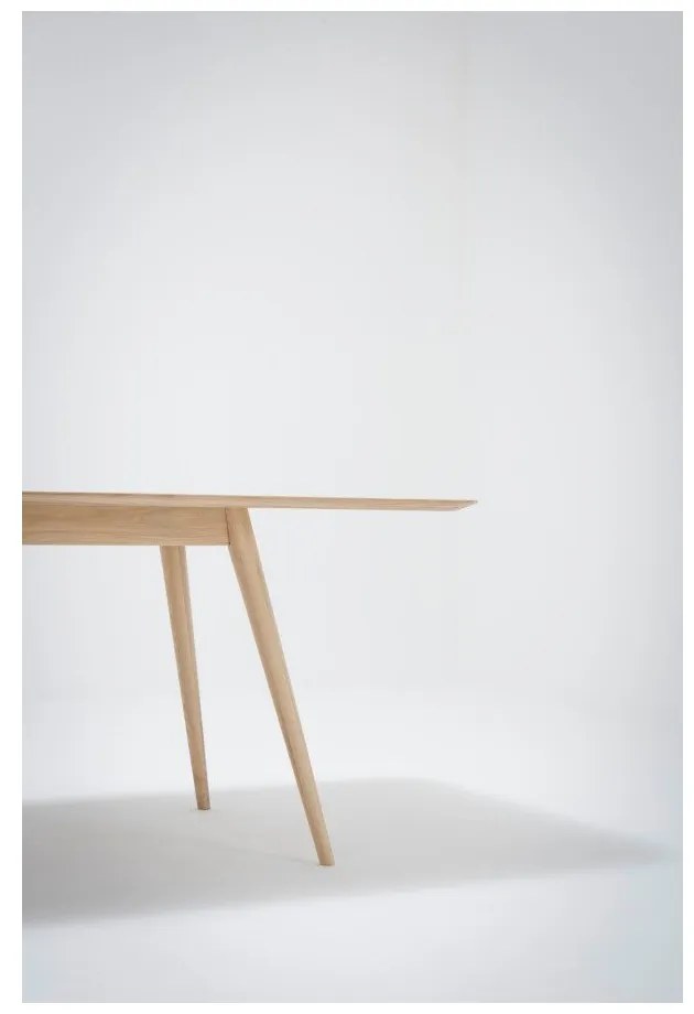 Jedálenský stôl z masívneho dubového dreva Gazzda Stafa, 220 × 90 cm