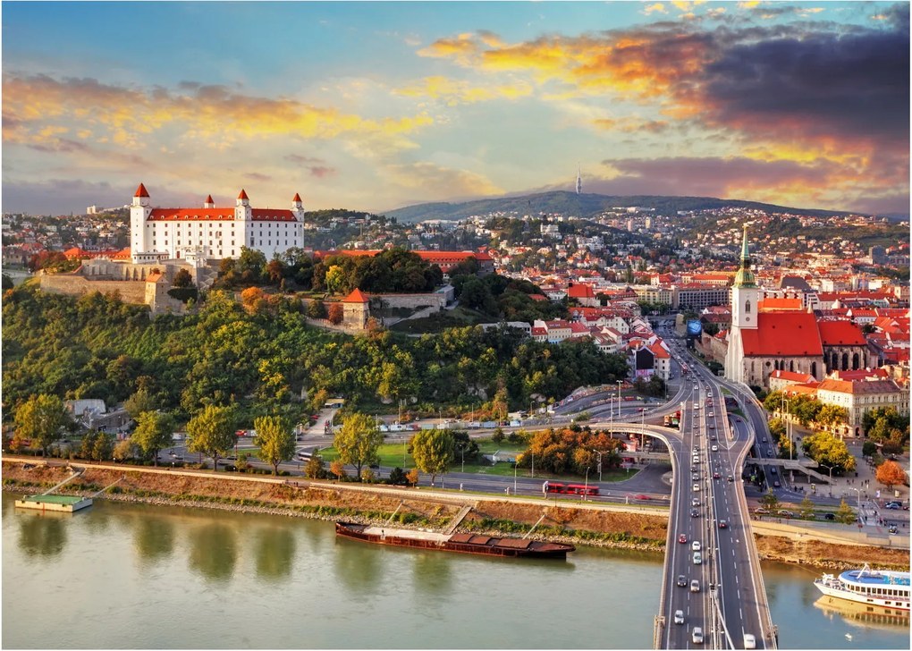 Sklenený obraz - Panorama Bratislavy, Slovensko (70x50 cm)