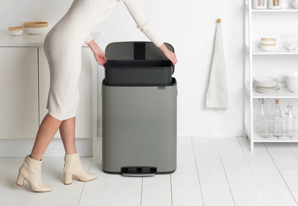 Brabantia BO pedálový kôš 60L minerálne sivá