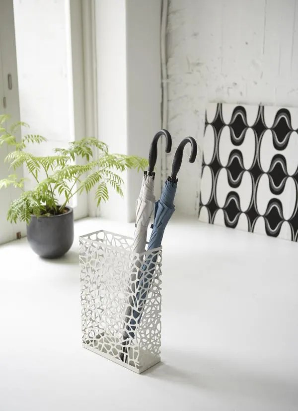 Dizajnový stojan na dáždniky Yamazaki Nest Slim 6323 (45 cm) – biely