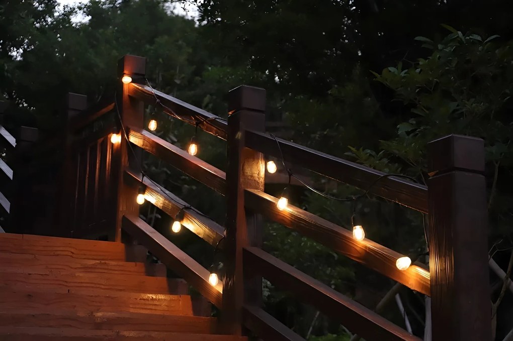 TRENDIE Záhradná svetelná girlanda 20 LED teplá biela E27 20m