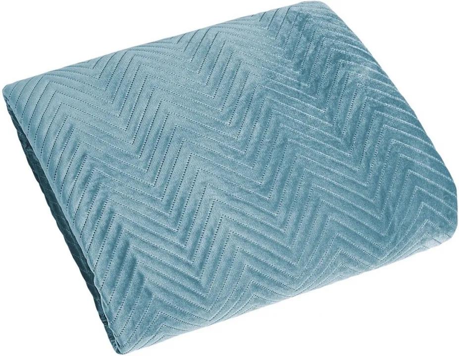 Luxusný dekoračný prehoz na posteľ modrej farby