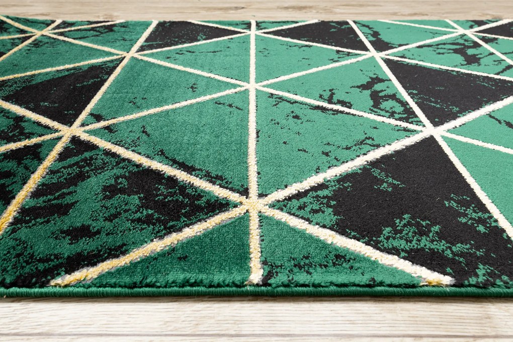 Behúň EMERALD 1020 Glamour exclusive, mramor, trojuholníkový, zelený + zlatá