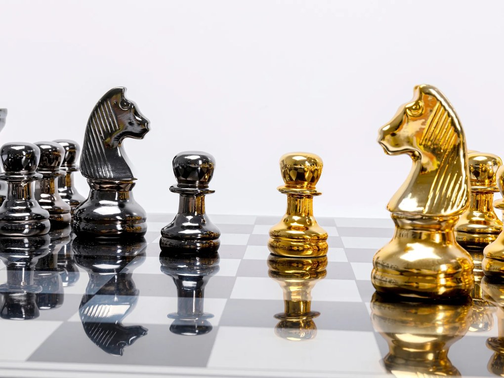 Šachy strieborno-zlaté 60x60