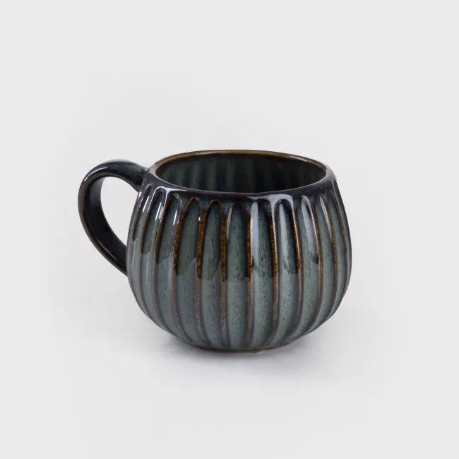 Hrnček ALMOS v tvare sudu, pruhovaný modrý 710810 380 ml