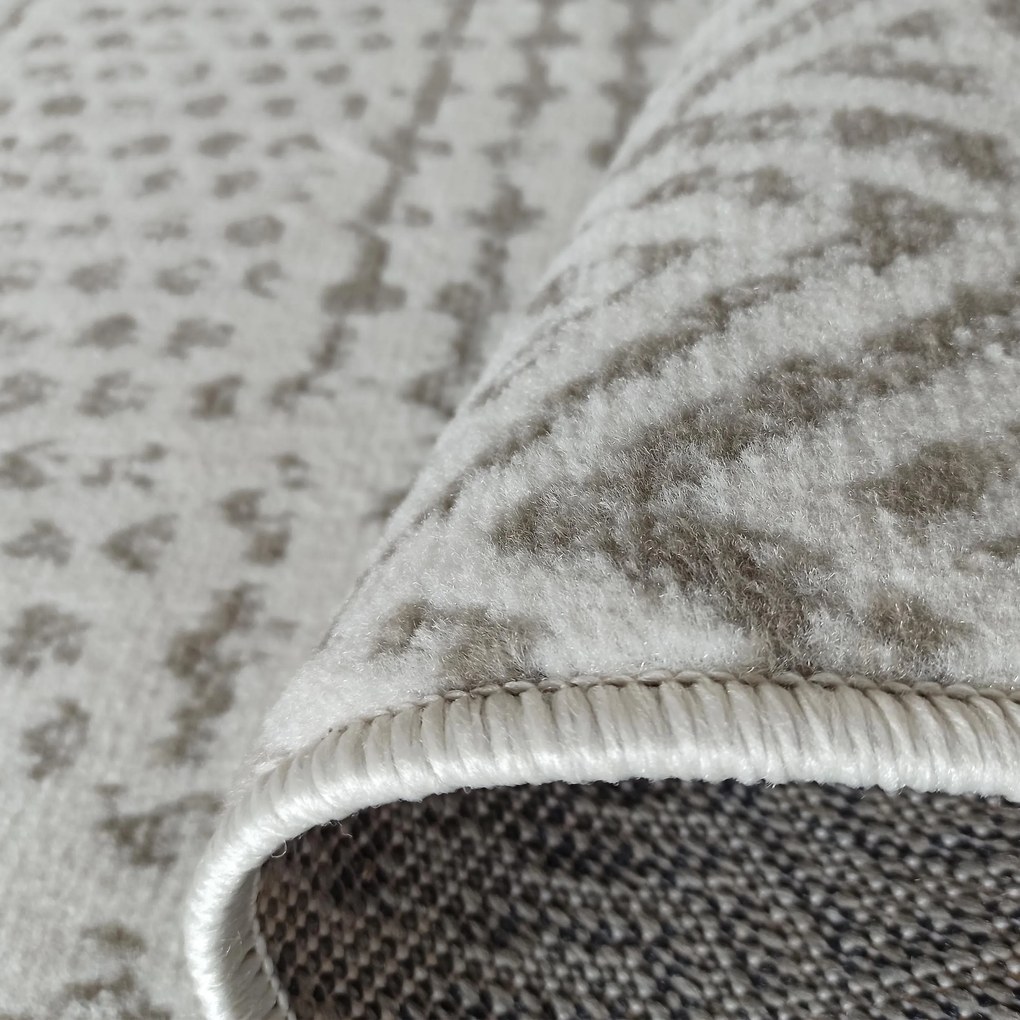 DY Sivý koberec s geometrickým vzorom Lara 06 Rozmer: 80x150 cm