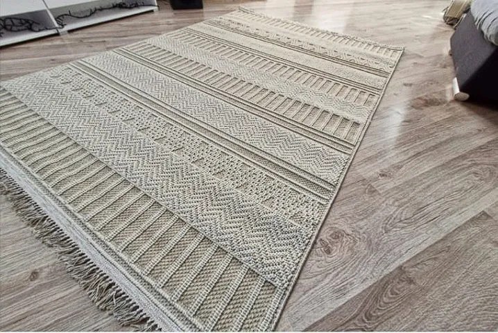 Béžový boho koberec s pruhovaným vzorom 878-B – polypropylén Rozmer: 60x100 cm