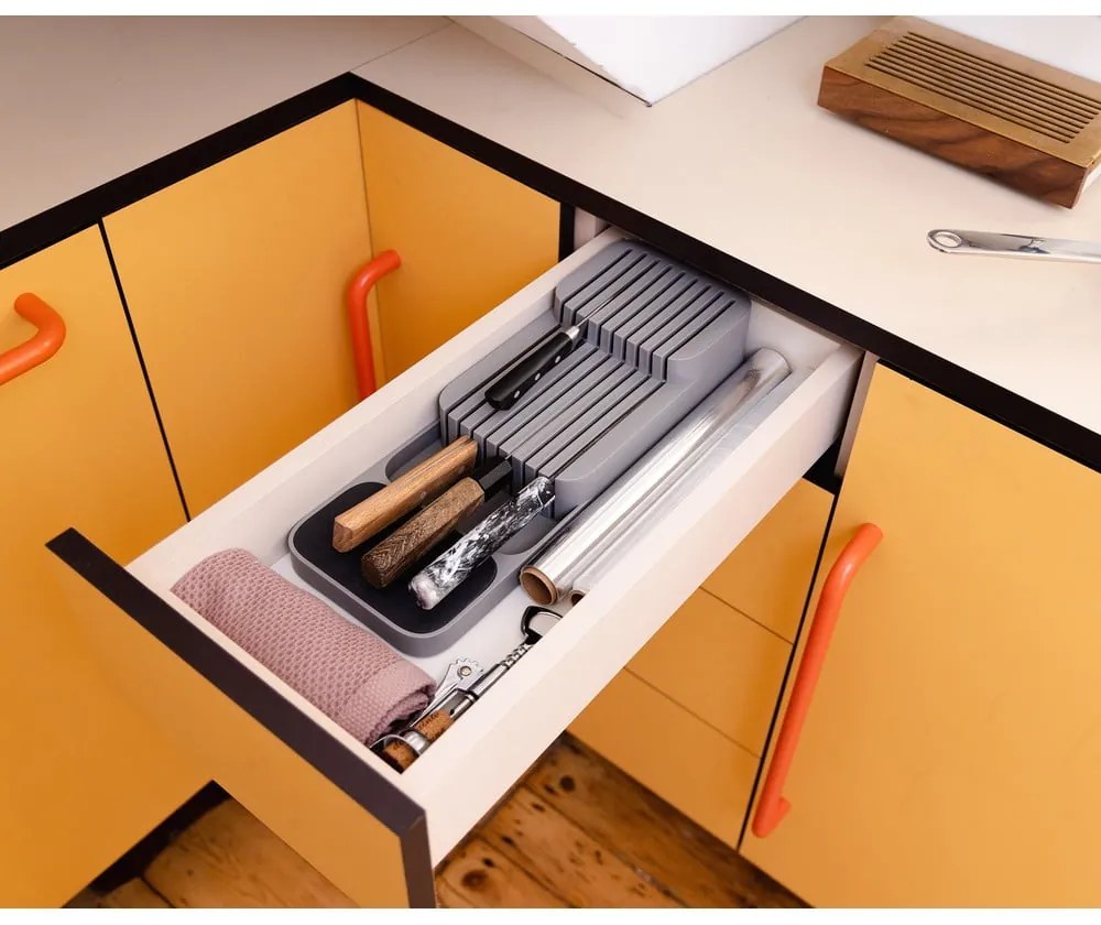 Kompaktné priehradky na nože Joseph Joseph Drawer