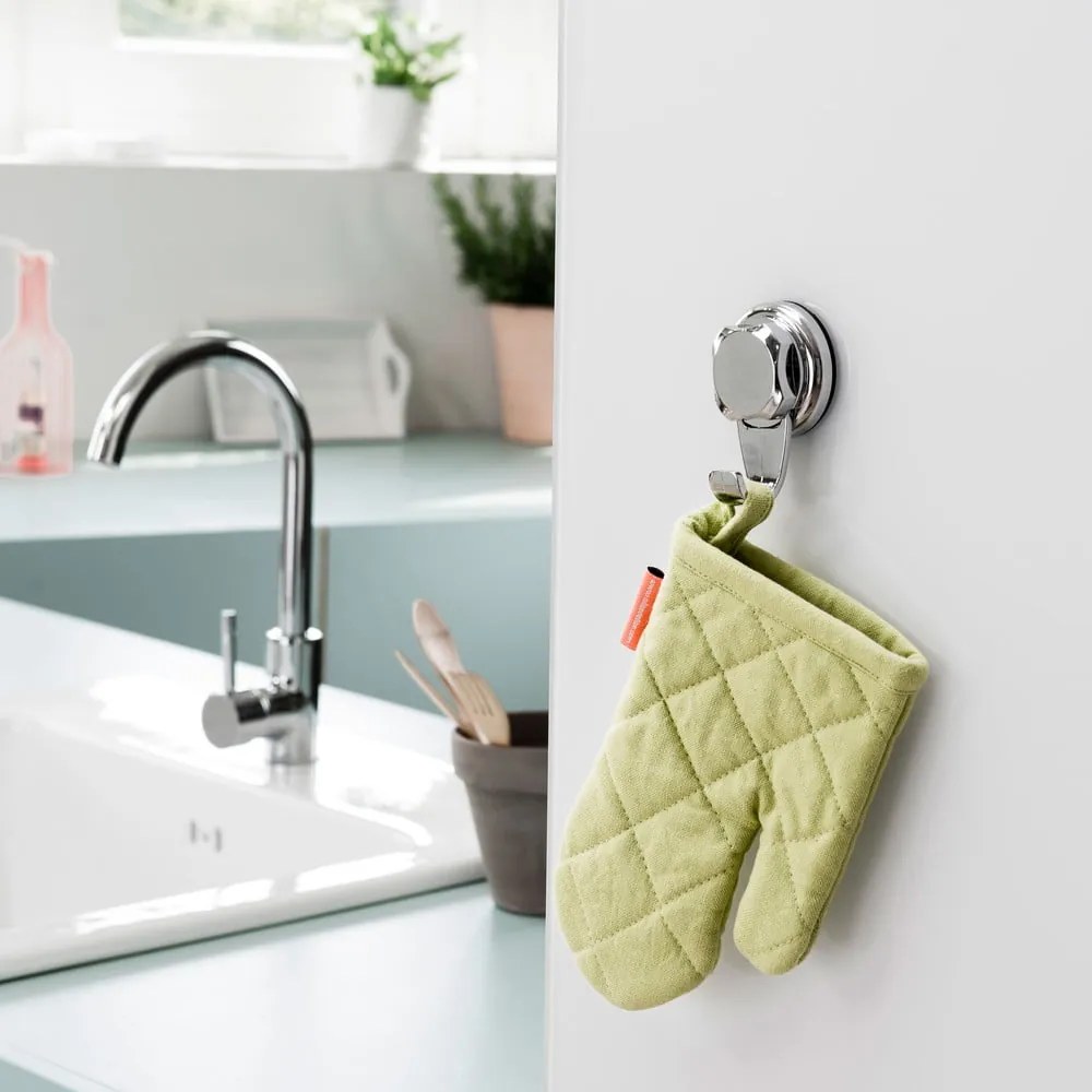 Plastové háčiky v súprave 4 ks bez vŕtania v striebornej farbe Bestlock – Compactor